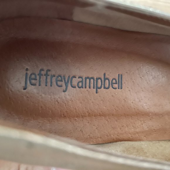 Gorgeous Jeffrey Campbell gold heels - Picture 10 of 13